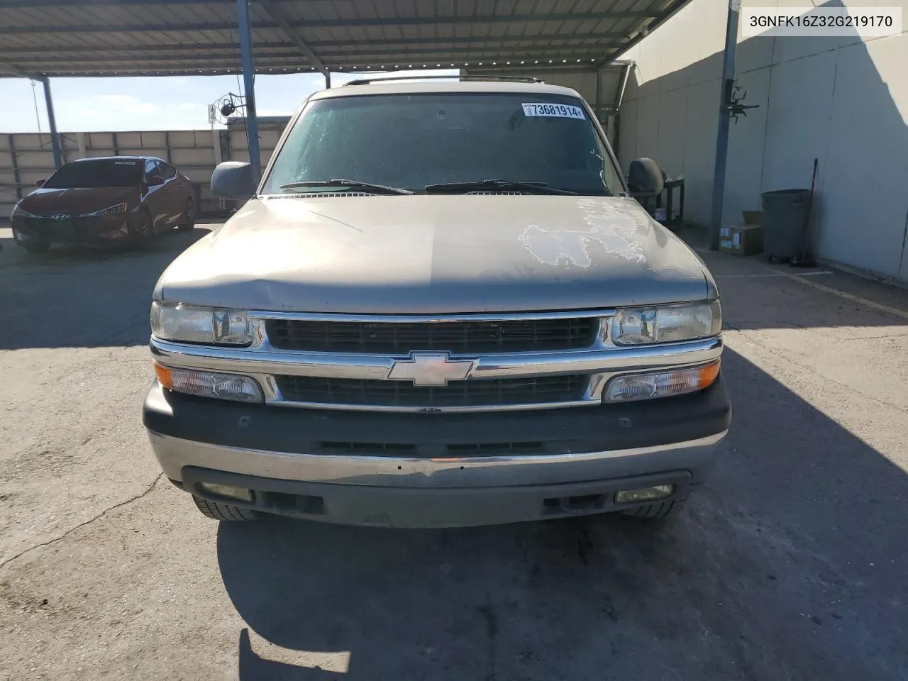 2002 Chevrolet Suburban K1500 VIN: 3GNFK16Z32G219170 Lot: 73681914