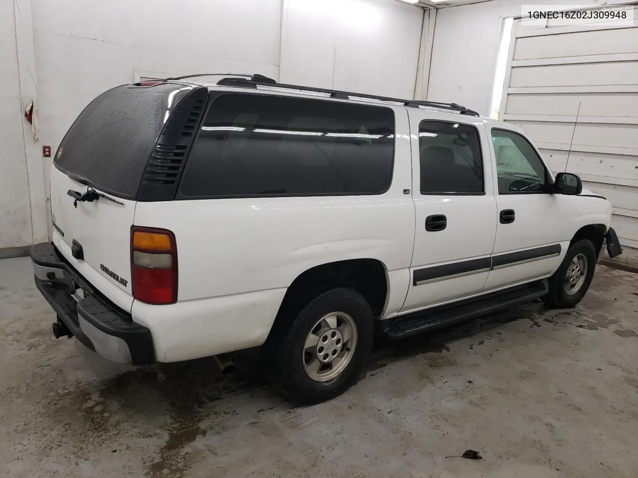 2002 Chevrolet Suburban C1500 VIN: 1GNEC16Z02J309948 Lot: 73720014