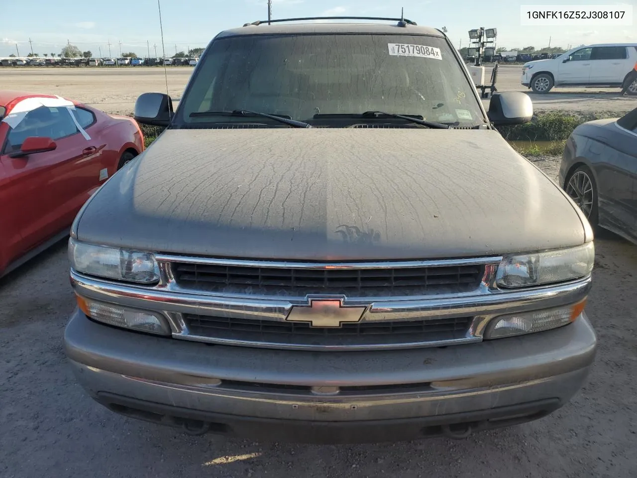 2002 Chevrolet Suburban K1500 VIN: 1GNFK16Z52J308107 Lot: 75179084