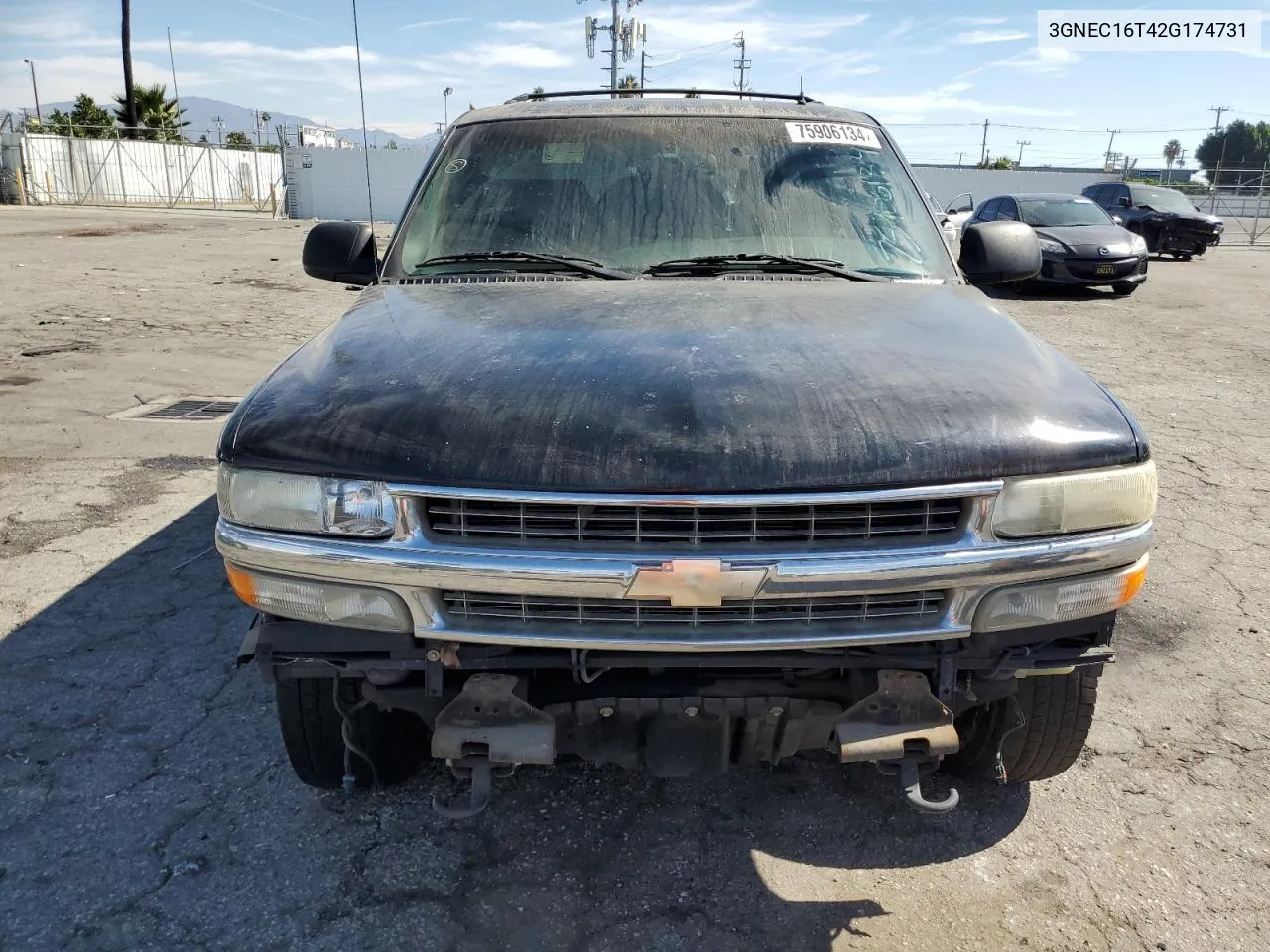 2002 Chevrolet Suburban C1500 VIN: 3GNEC16T42G174731 Lot: 75906134