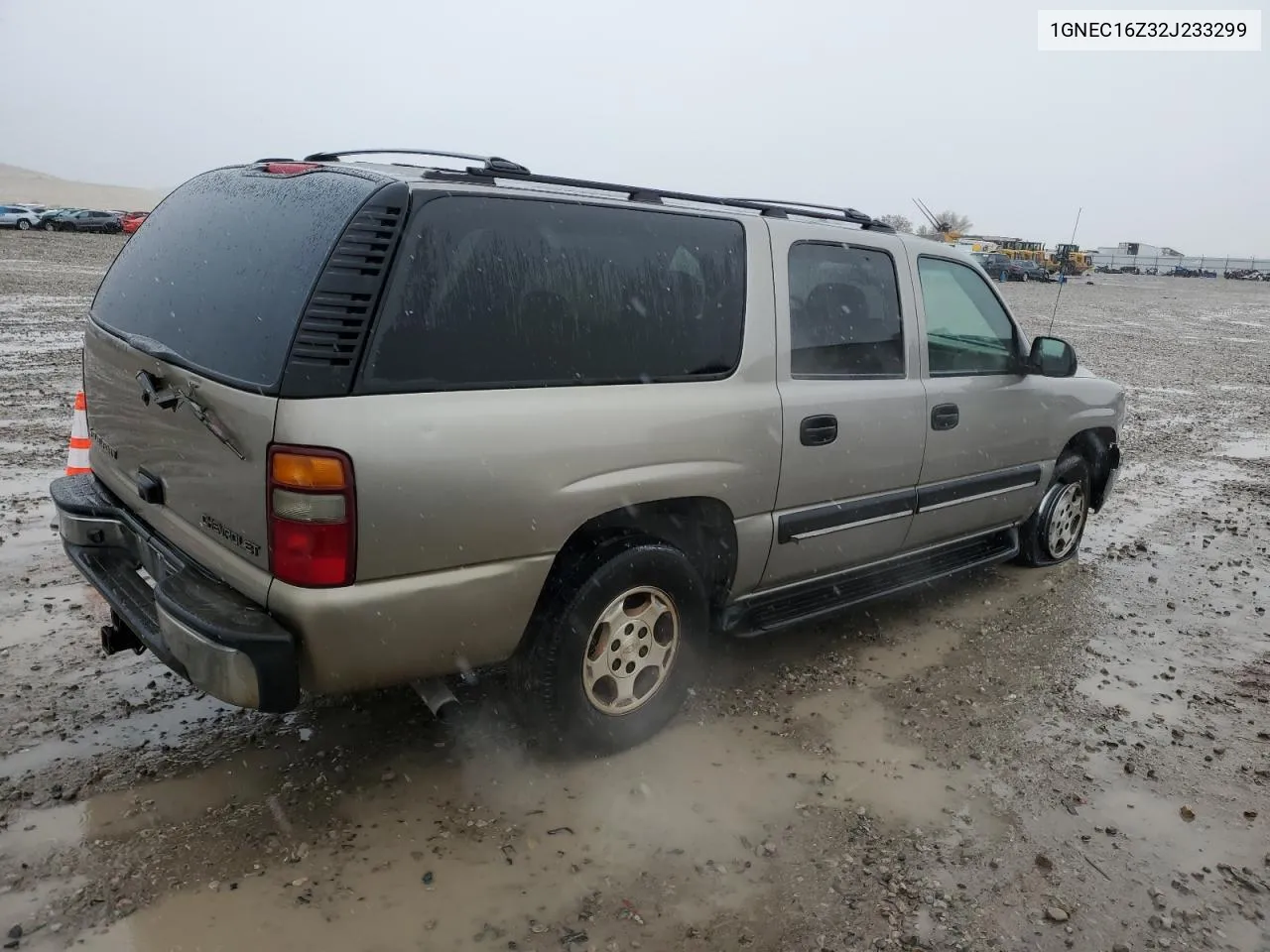 2002 Chevrolet Suburban C1500 VIN: 1GNEC16Z32J233299 Lot: 80362534