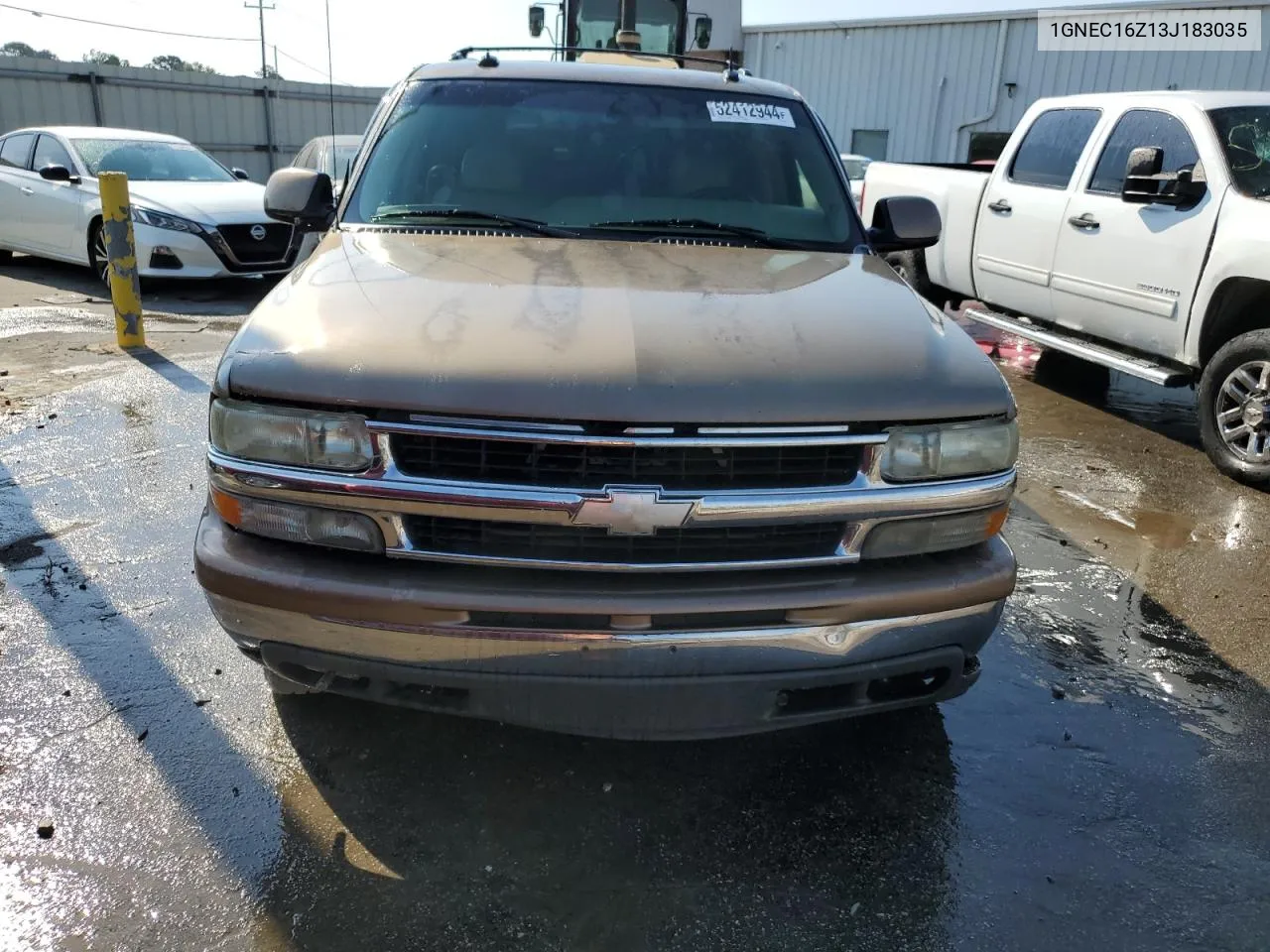 2003 Chevrolet Suburban C1500 VIN: 1GNEC16Z13J183035 Lot: 52412944