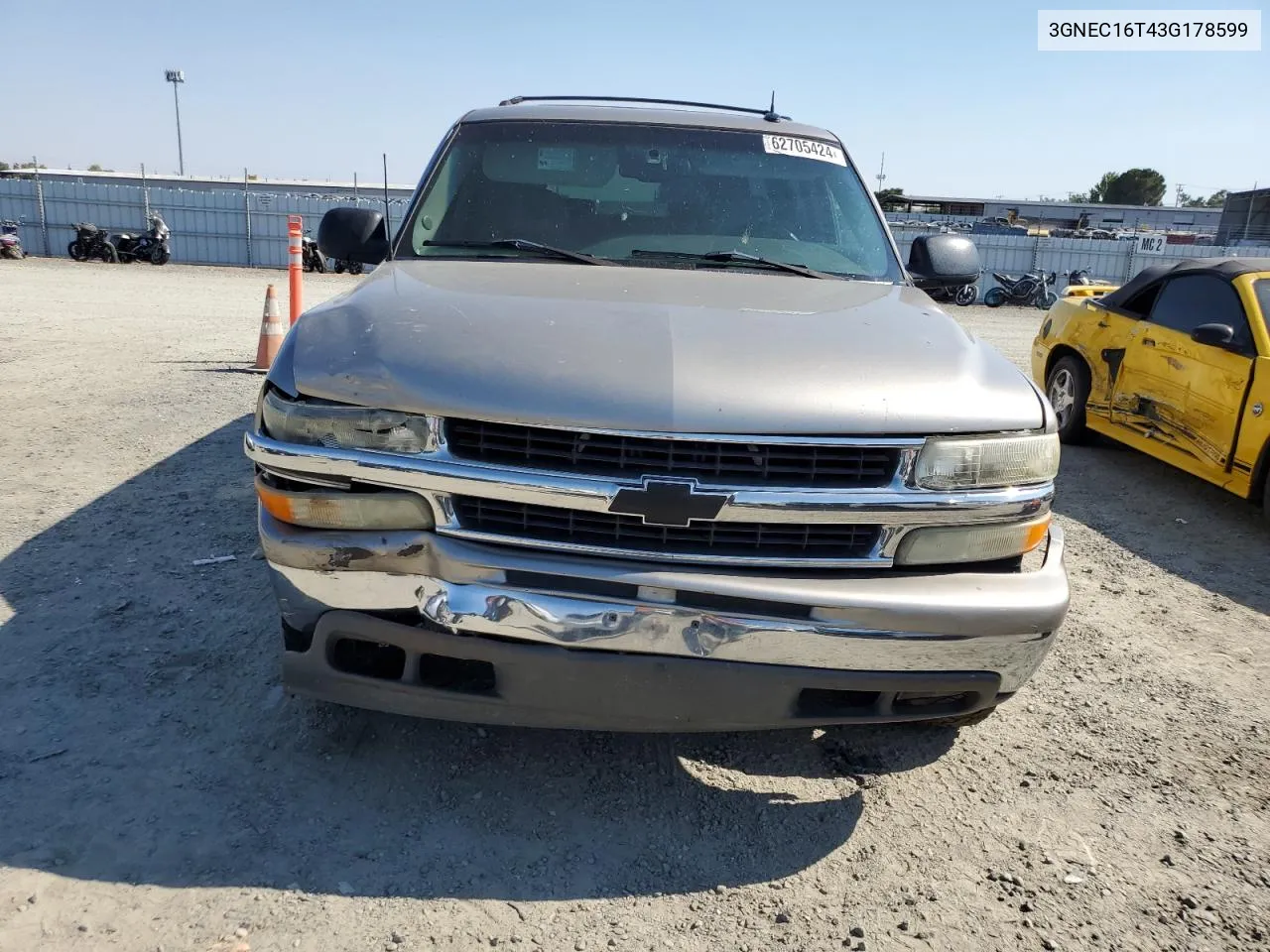 2003 Chevrolet Suburban C1500 VIN: 3GNEC16T43G178599 Lot: 62705424