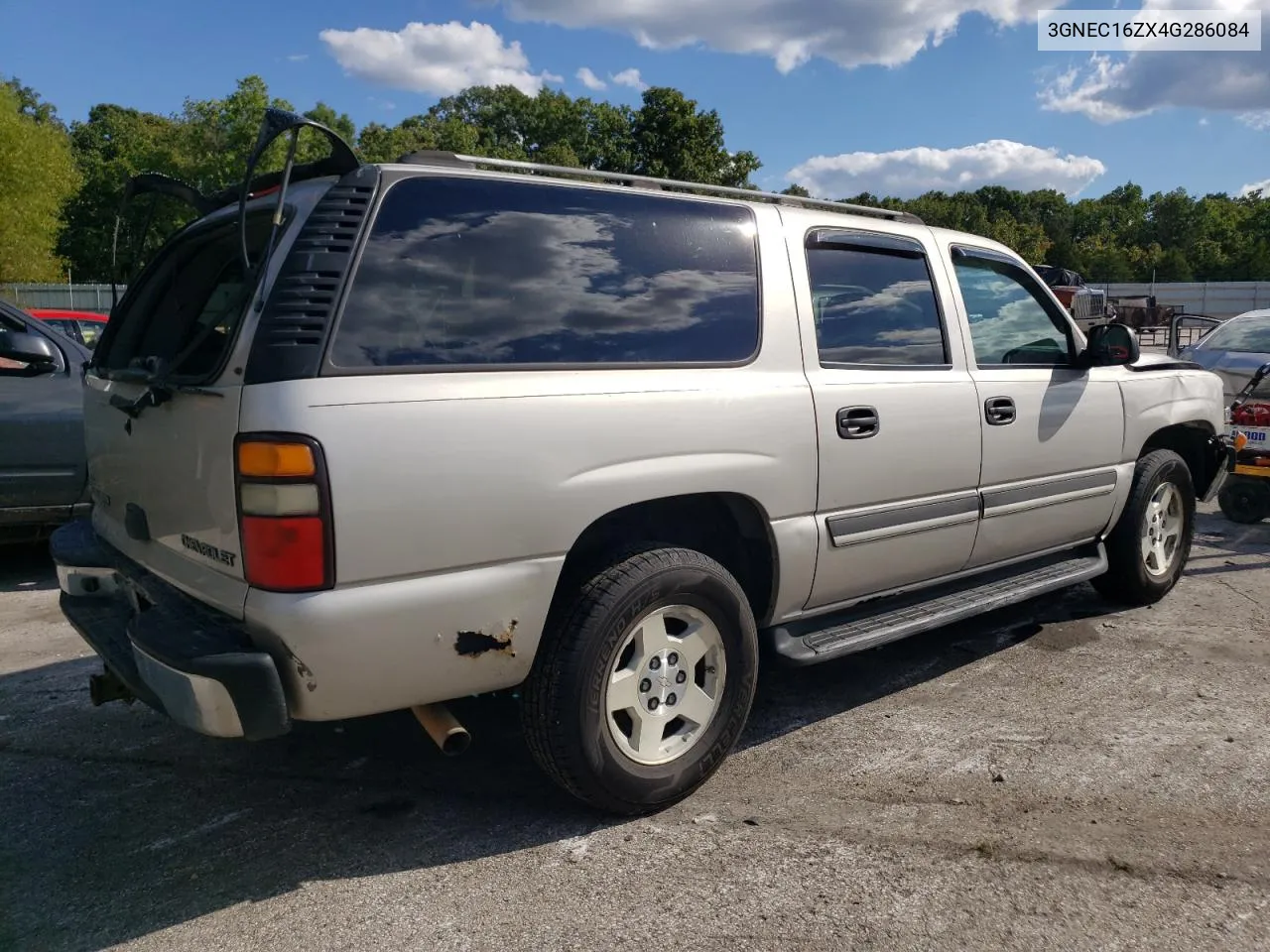 2004 Chevrolet Suburban C1500 VIN: 3GNEC16ZX4G286084 Lot: 72546834