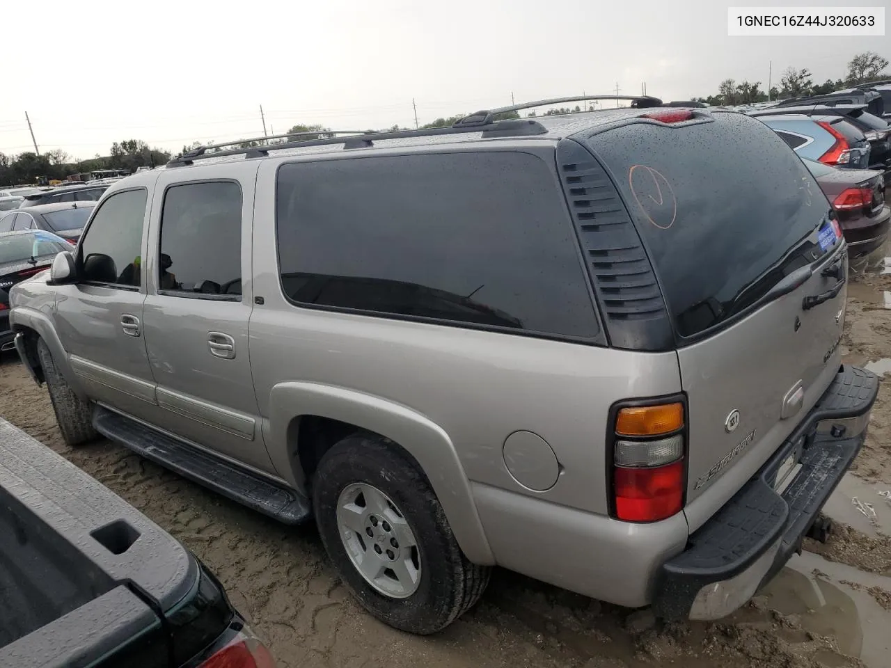 2004 Chevrolet Suburban C1500 VIN: 1GNEC16Z44J320633 Lot: 73777104