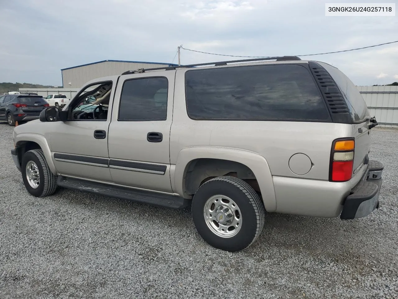 2004 Chevrolet Suburban K2500 VIN: 3GNGK26U24G257118 Lot: 74512764