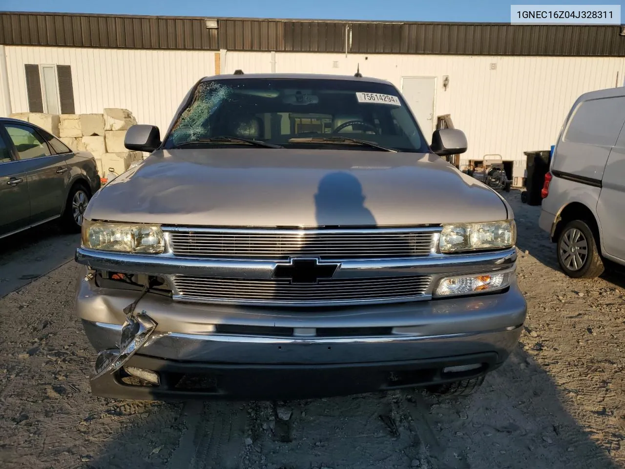 2004 Chevrolet Suburban C1500 VIN: 1GNEC16Z04J328311 Lot: 75614294