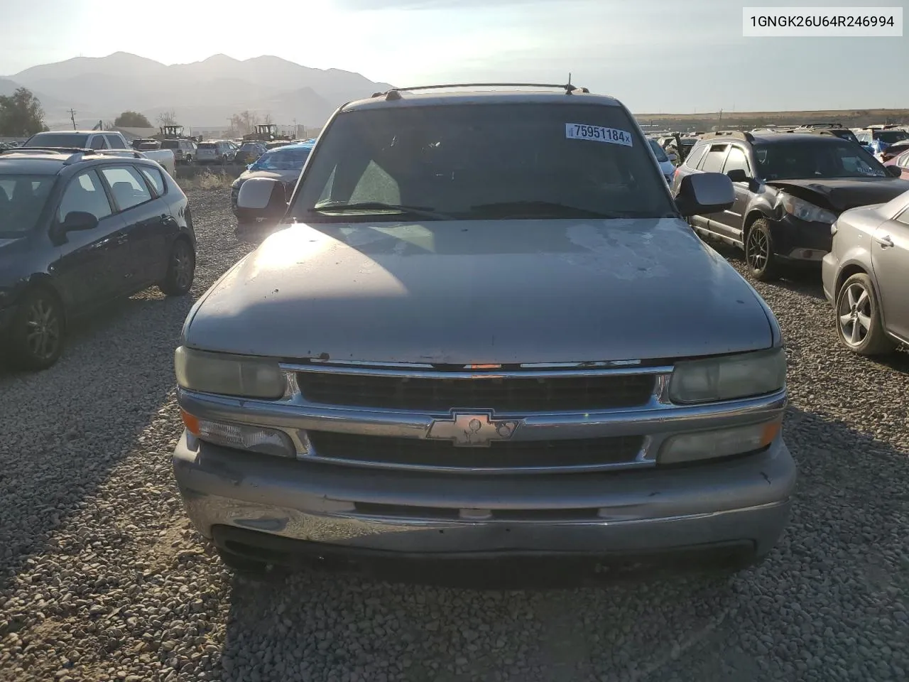 2004 Chevrolet Suburban K2500 VIN: 1GNGK26U64R246994 Lot: 75951184