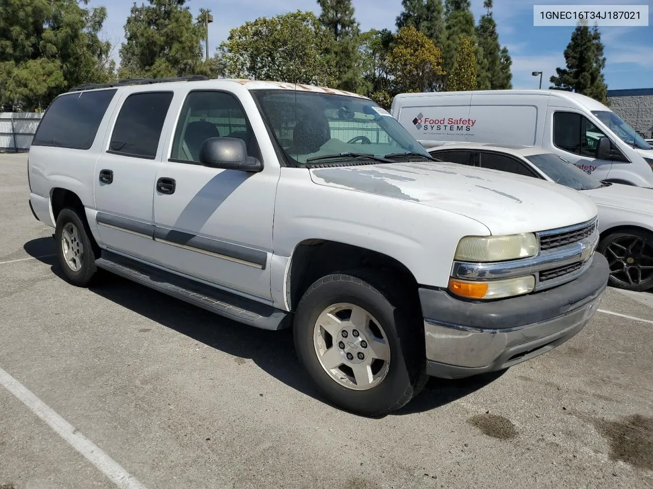 2004 Chevrolet Suburban C1500 VIN: 1GNEC16T34J187021 Lot: 76500454