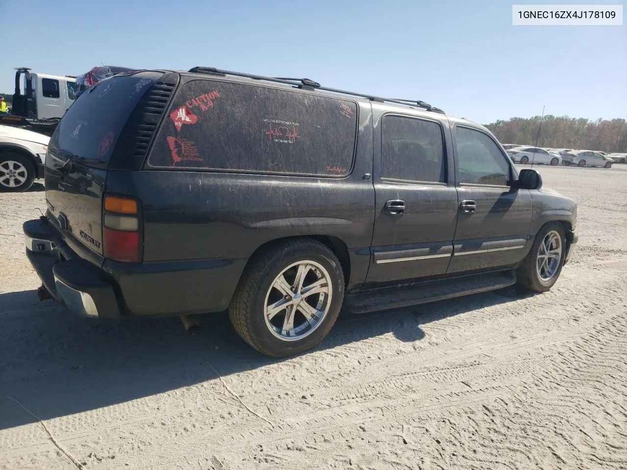 2004 Chevrolet Suburban C1500 VIN: 1GNEC16ZX4J178109 Lot: 76951644