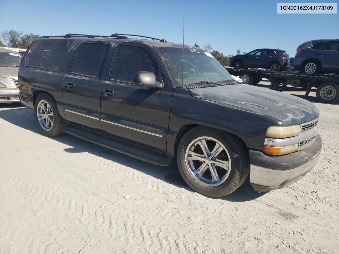 2004 Chevrolet Suburban C1500 VIN: 1GNEC16ZX4J178109 Lot: 76951644