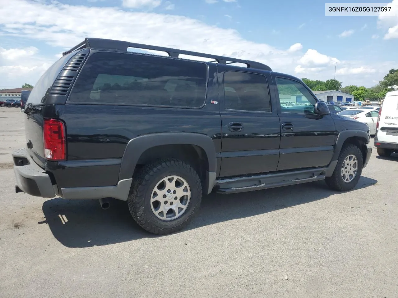 3GNFK16Z05G127597 2005 Chevrolet Suburban K1500