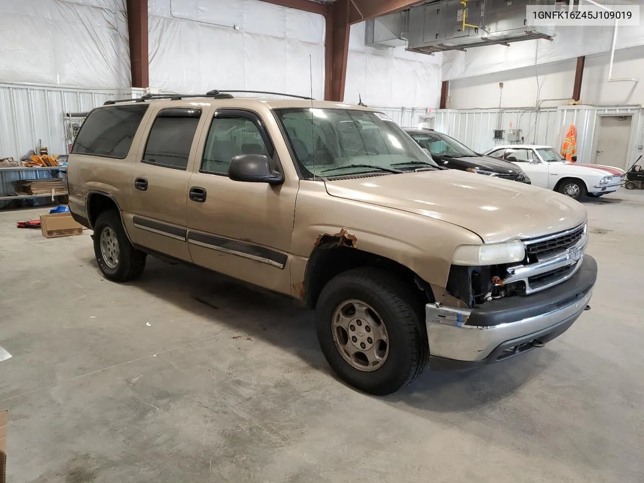 2005 Chevrolet Suburban K1500 VIN: 1GNFK16Z45J109019 Lot: 64223374