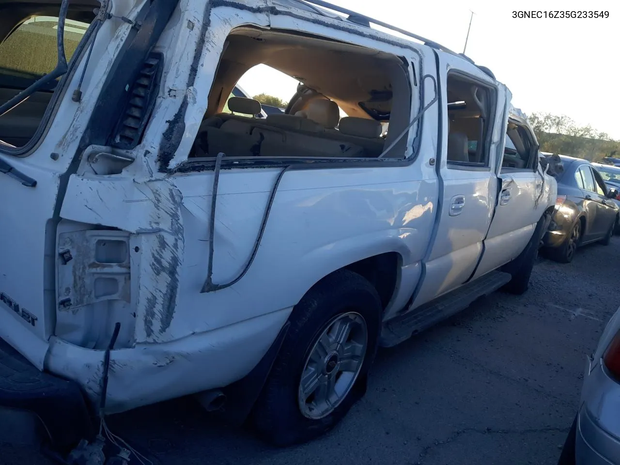 2005 Chevrolet Suburban C1500 VIN: 3GNEC16Z35G233549 Lot: 71860624