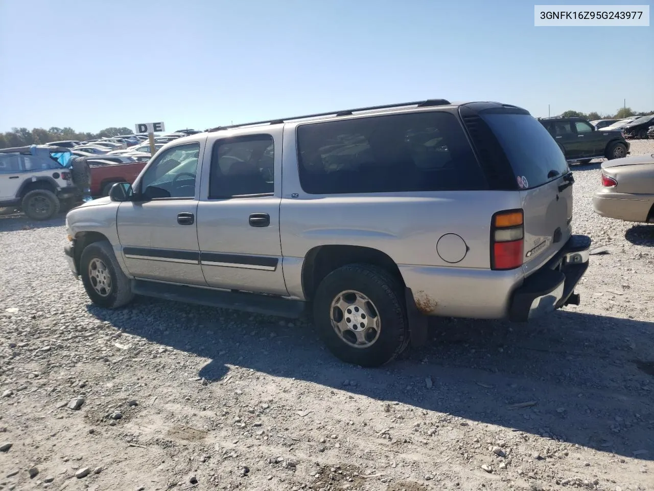 2005 Chevrolet Suburban K1500 VIN: 3GNFK16Z95G243977 Lot: 77015394