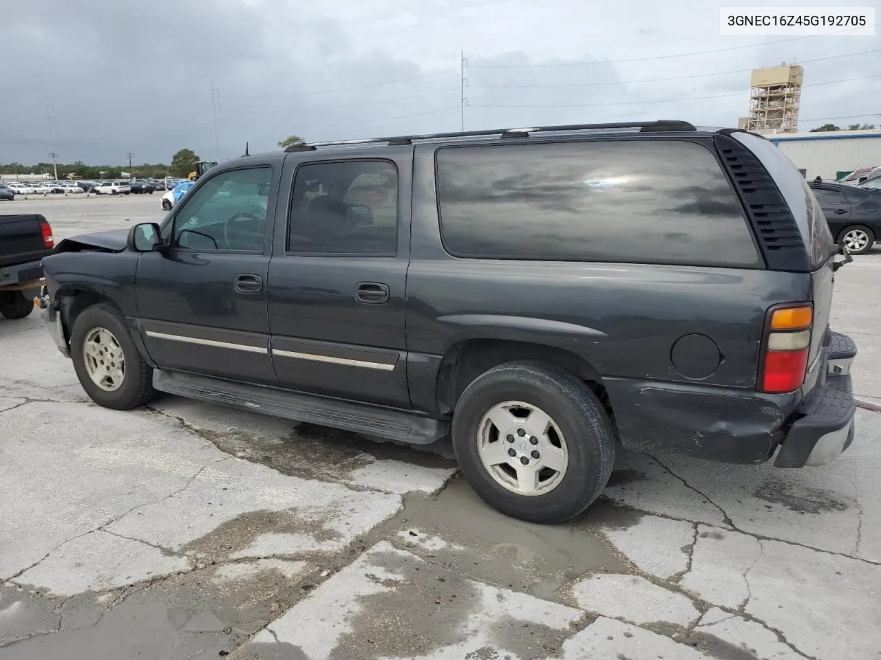 2005 Chevrolet Suburban C1500 VIN: 3GNEC16Z45G192705 Lot: 79030794