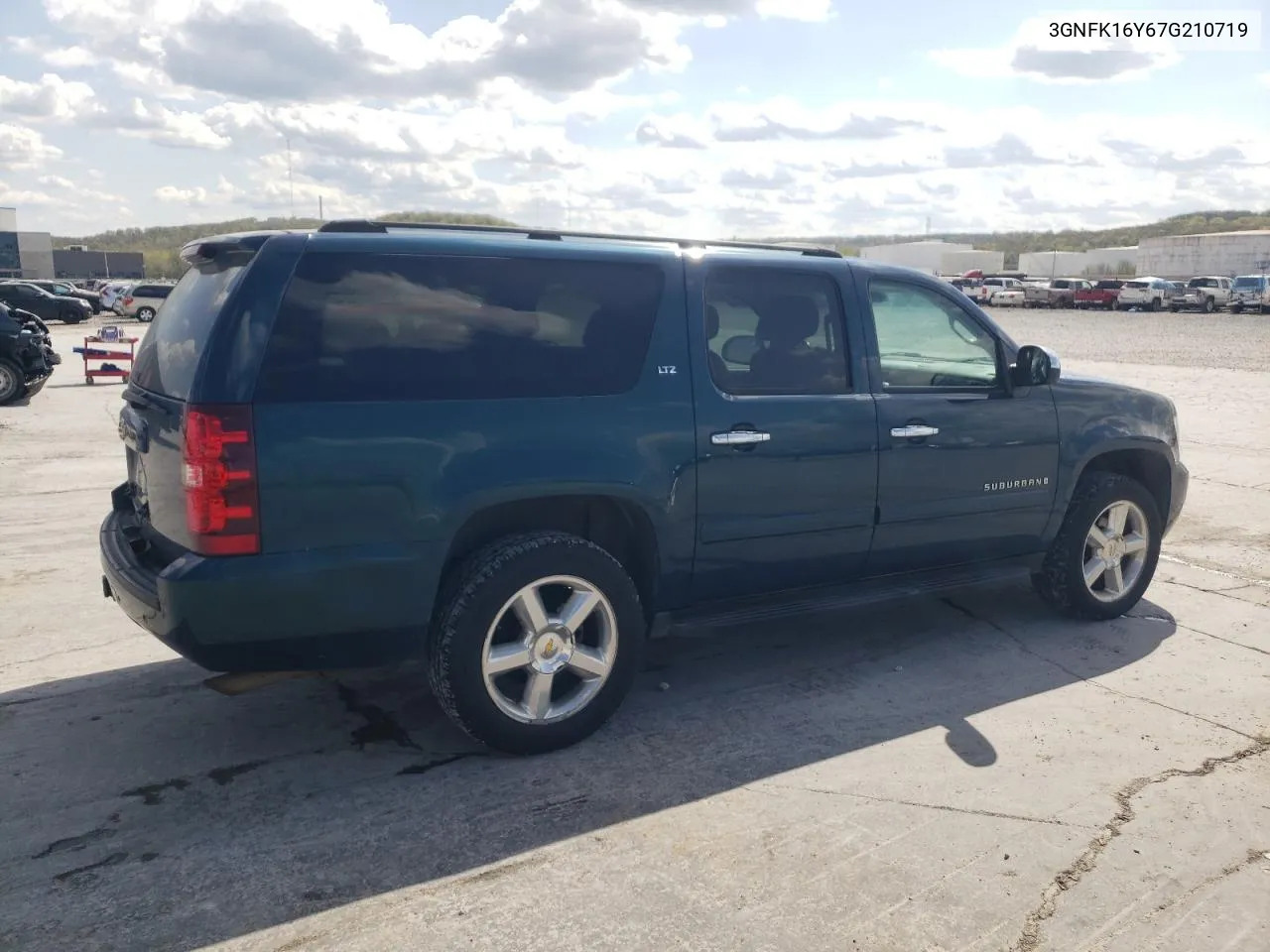 2007 Chevrolet Suburban K1500 VIN: 3GNFK16Y67G210719 Lot: 47458853