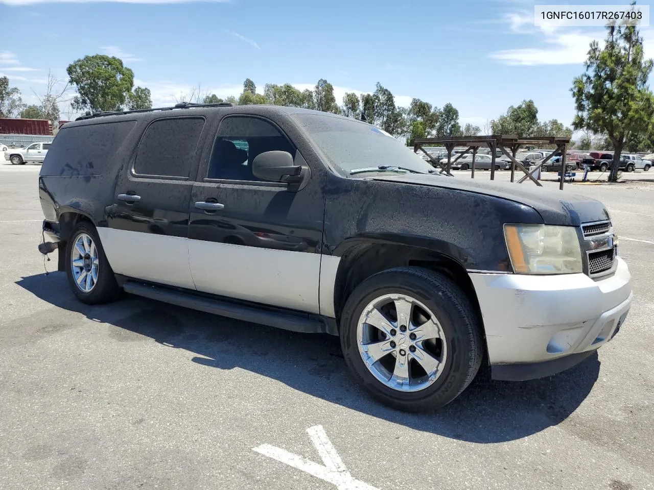 2007 Chevrolet Suburban C1500 VIN: 1GNFC16017R267403 Lot: 65982894