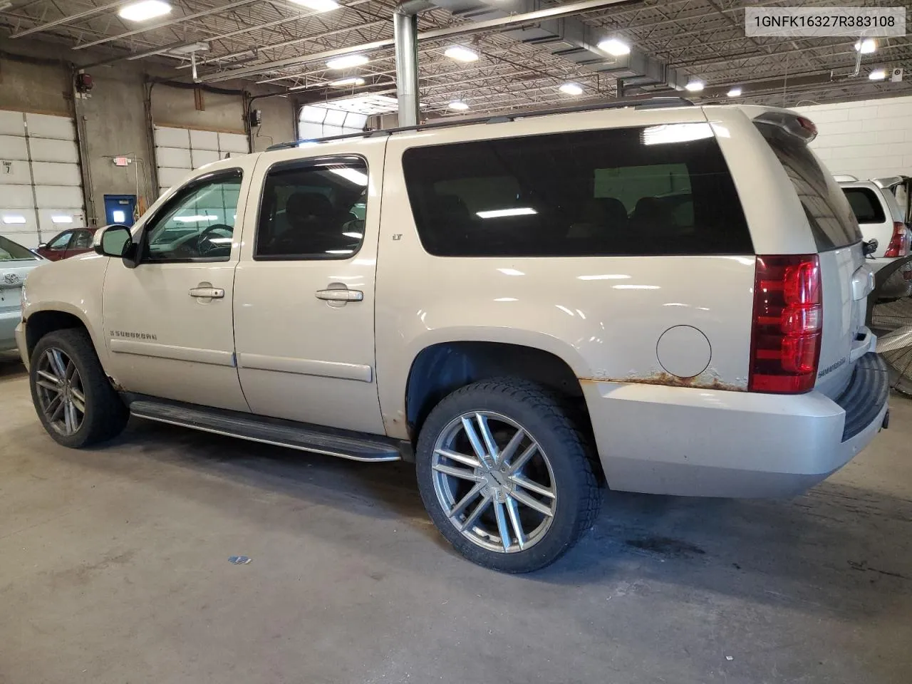 2007 Chevrolet Suburban K1500 VIN: 1GNFK16327R383108 Lot: 70600894