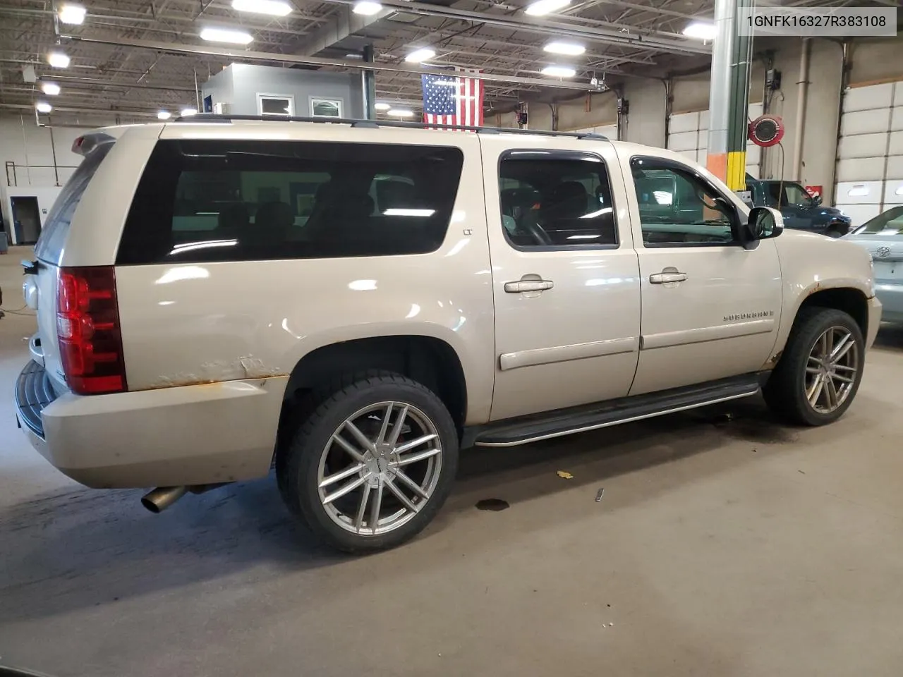 2007 Chevrolet Suburban K1500 VIN: 1GNFK16327R383108 Lot: 70600894