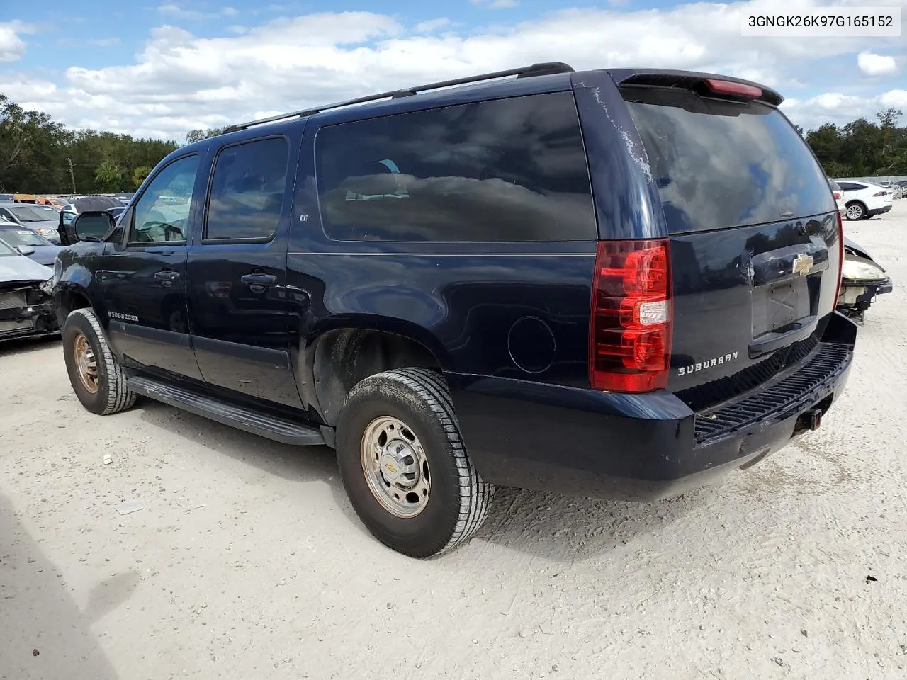 2007 Chevrolet Suburban K2500 VIN: 3GNGK26K97G165152 Lot: 74175354