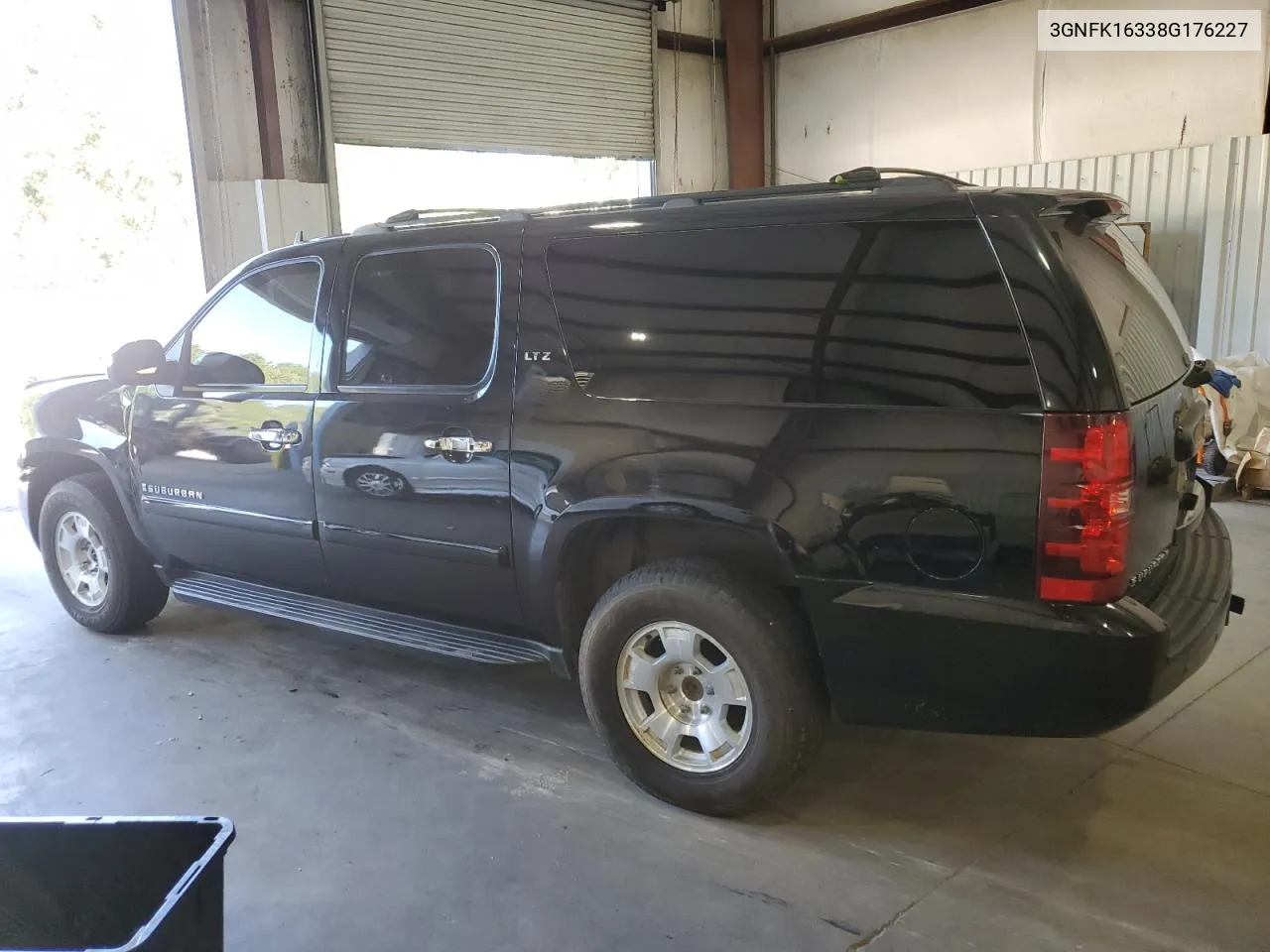 2008 Chevrolet Suburban K1500 Ls VIN: 3GNFK16338G176227 Lot: 70696994