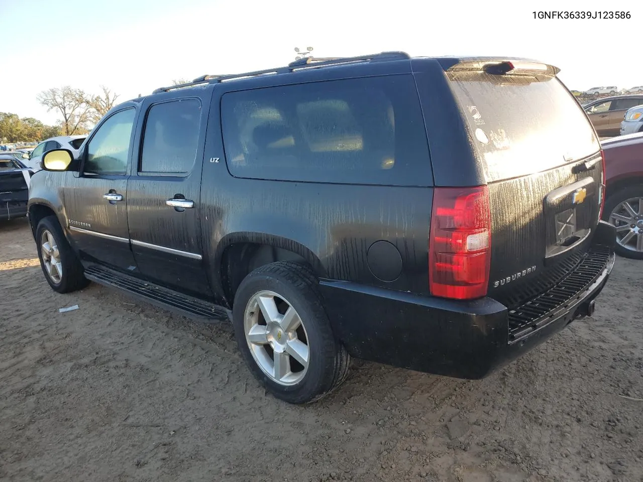 2009 Chevrolet Suburban K1500 Ltz VIN: 1GNFK36339J123586 Lot: 78847104