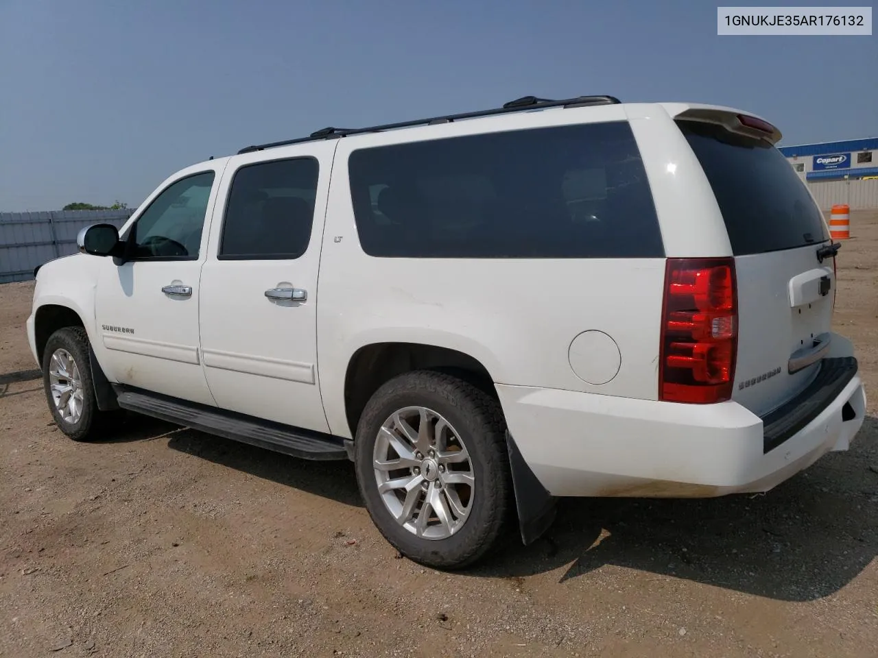 1GNUKJE35AR176132 2010 Chevrolet Suburban K1500 Lt