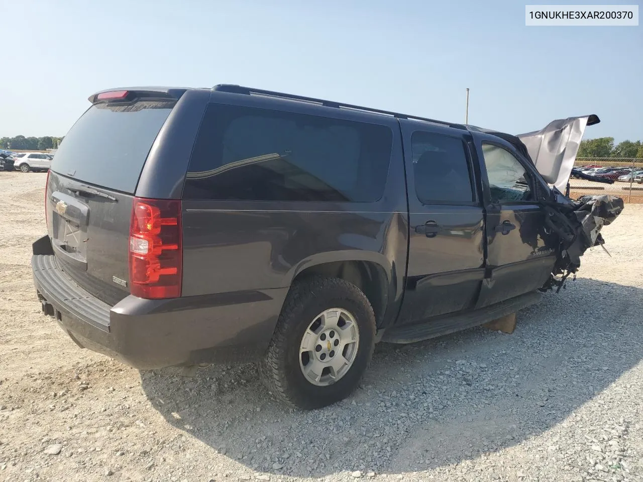 2010 Chevrolet Suburban K1500 Ls VIN: 1GNUKHE3XAR200370 Lot: 63438414