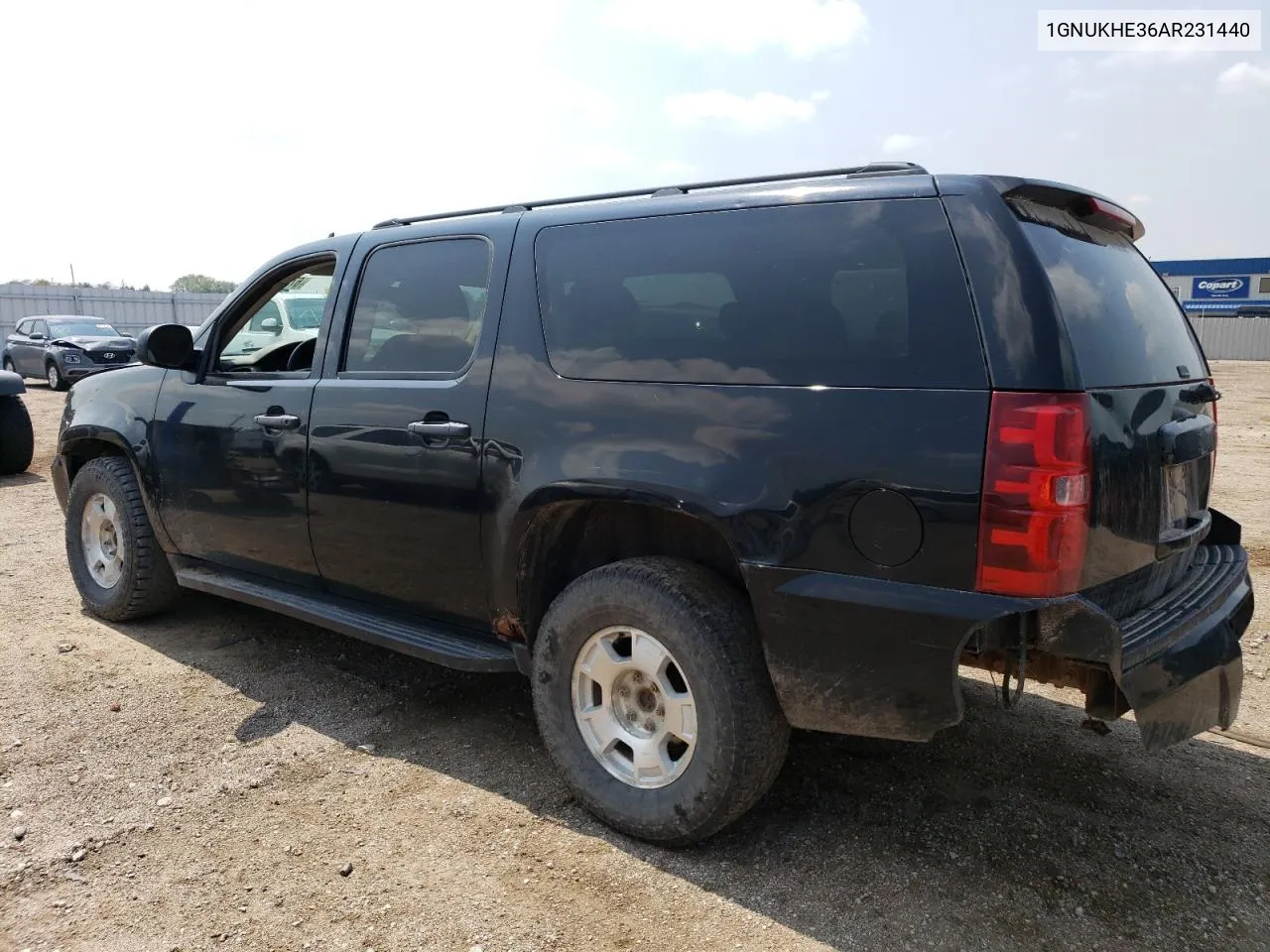 2010 Chevrolet Suburban K1500 Ls VIN: 1GNUKHE36AR231440 Lot: 67515894