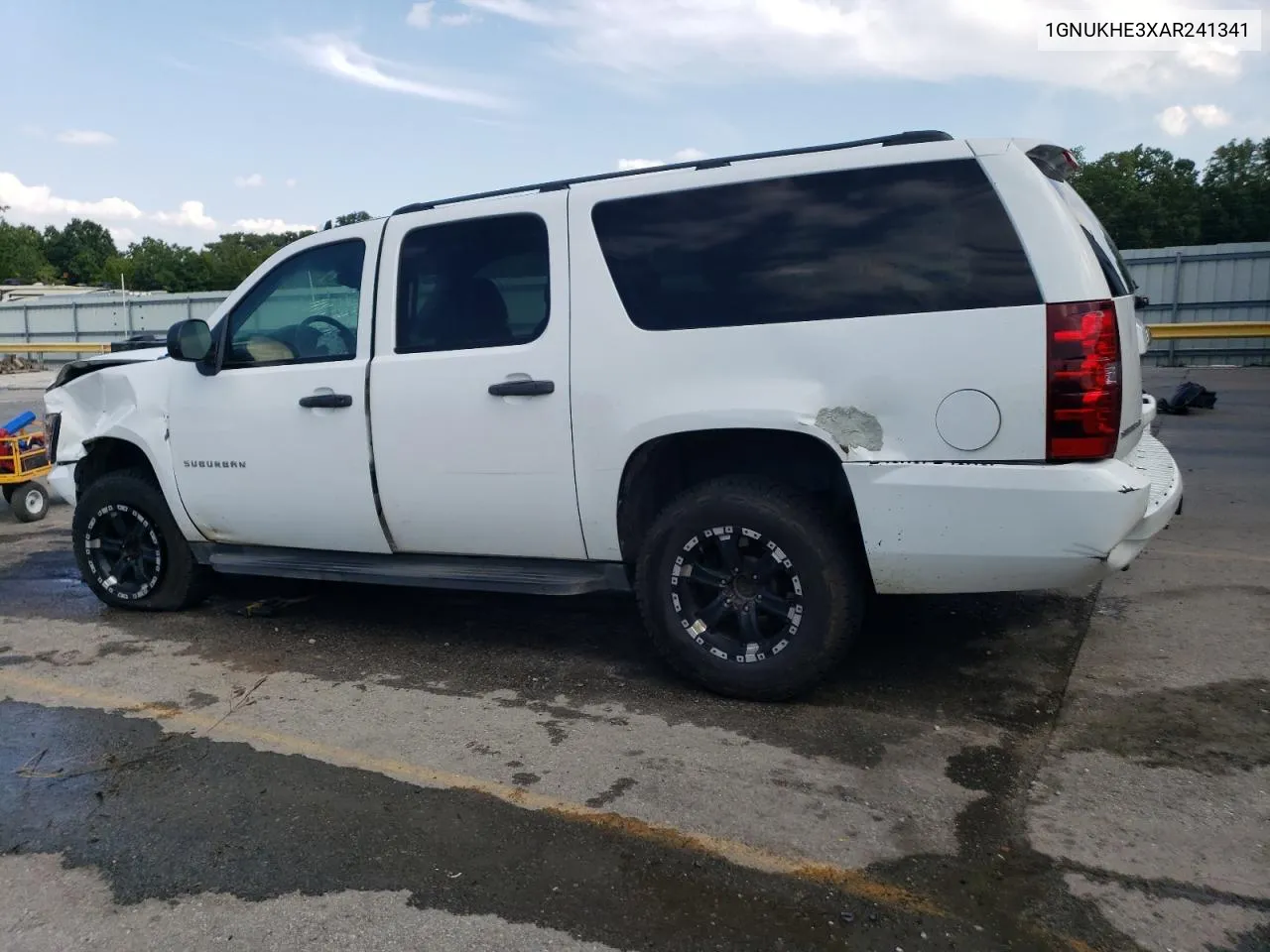 1GNUKHE3XAR241341 2010 Chevrolet Suburban K1500 Ls