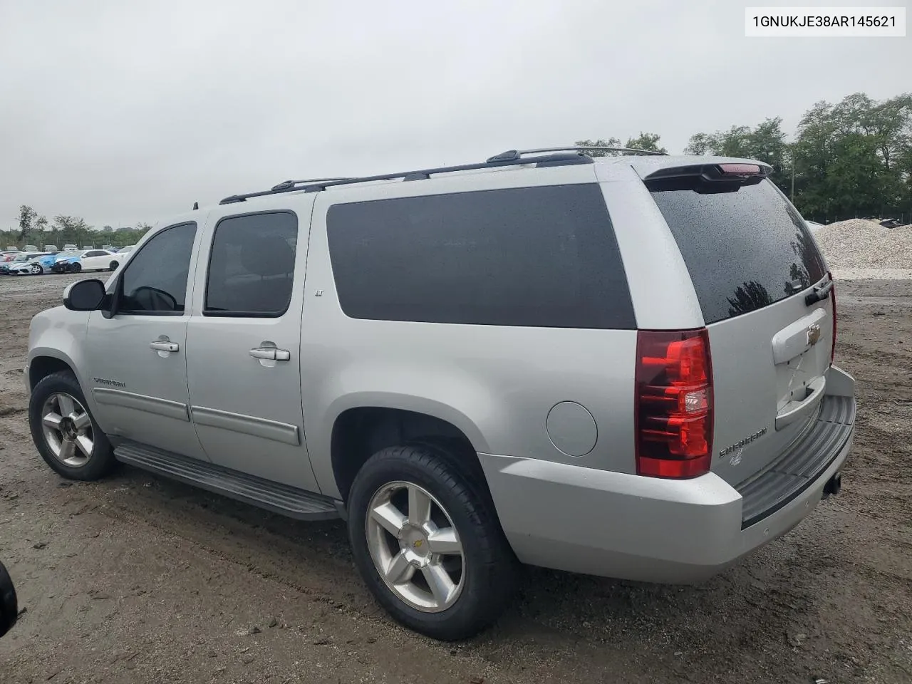 2010 Chevrolet Suburban K1500 Lt VIN: 1GNUKJE38AR145621 Lot: 73490304