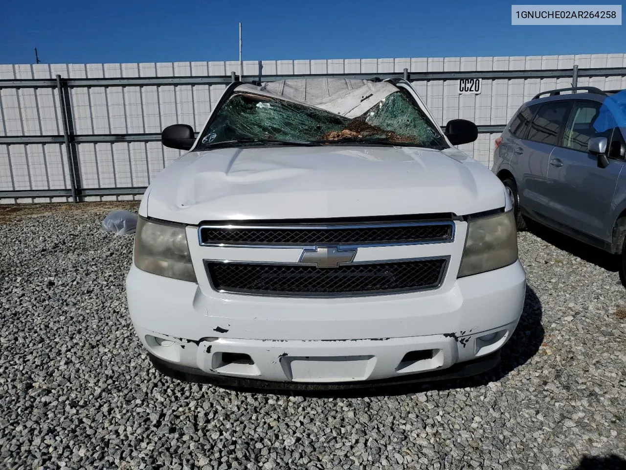 2010 Chevrolet Suburban C1500 Ls VIN: 1GNUCHE02AR264258 Lot: 74085184