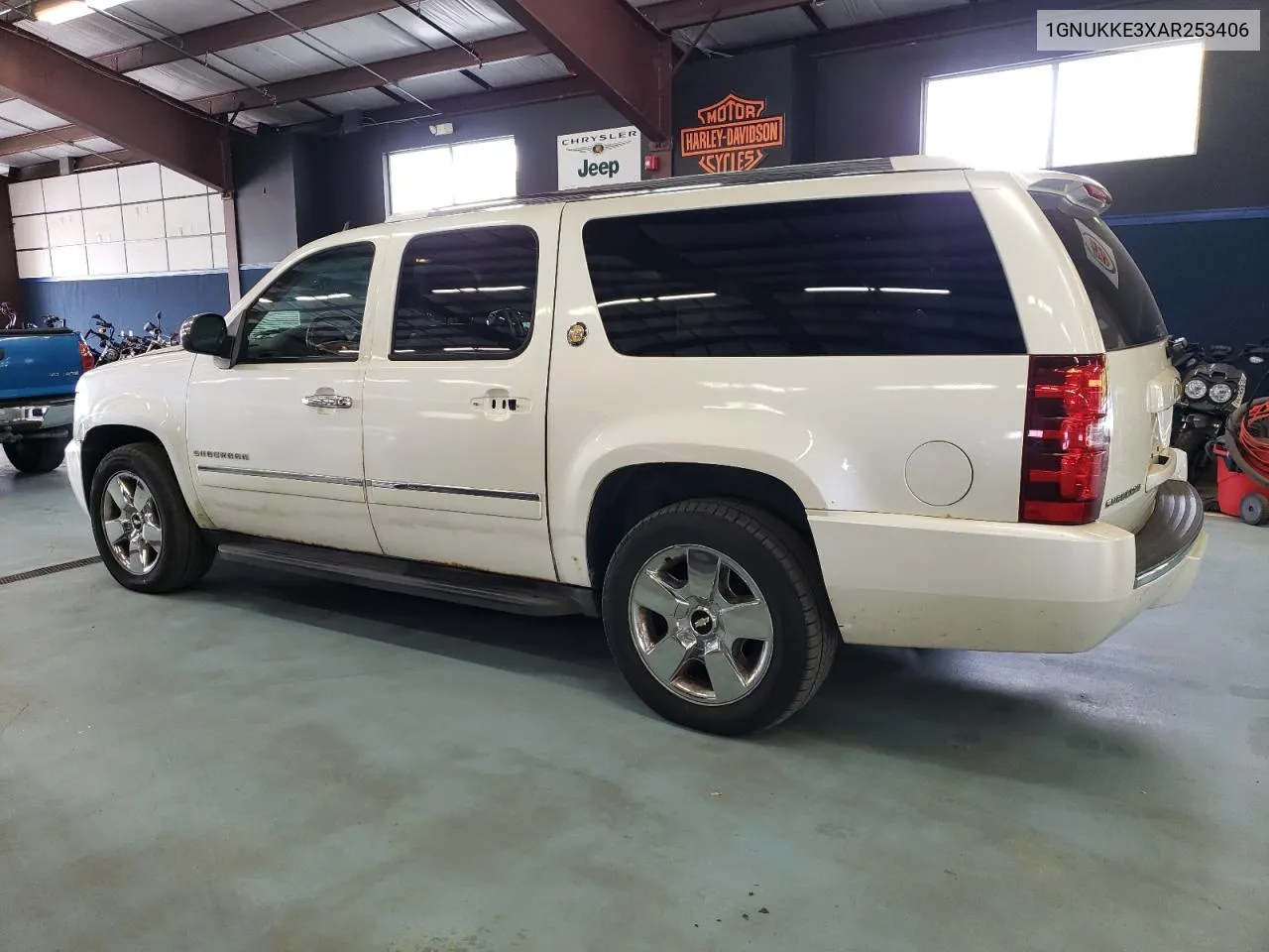 2010 Chevrolet Suburban K1500 Ltz VIN: 1GNUKKE3XAR253406 Lot: 74265134