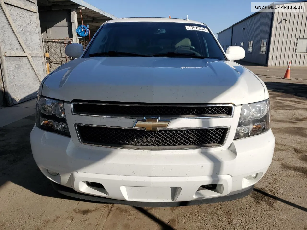 2010 Chevrolet Suburban K2500 Lt VIN: 1GNZKMEG4AR135601 Lot: 77075234