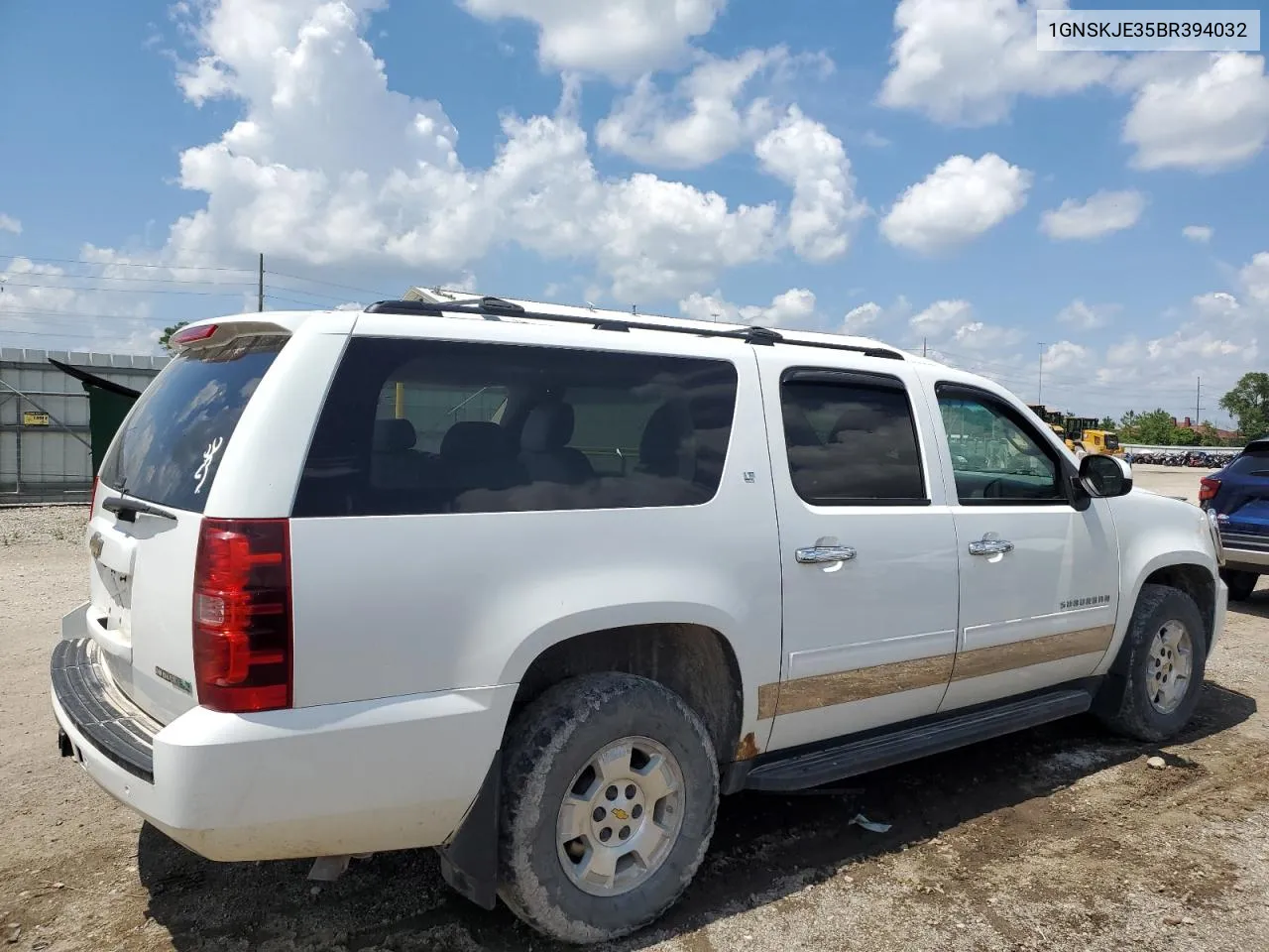 1GNSKJE35BR394032 2011 Chevrolet Suburban K1500 Lt