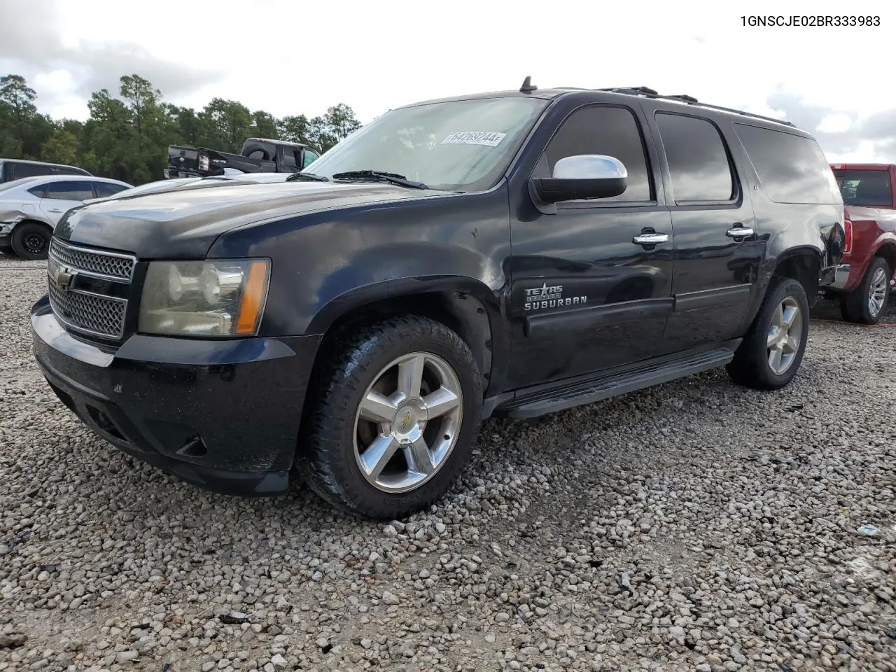 2011 Chevrolet Suburban C1500 Lt VIN: 1GNSCJE02BR333983 Lot: 64269244