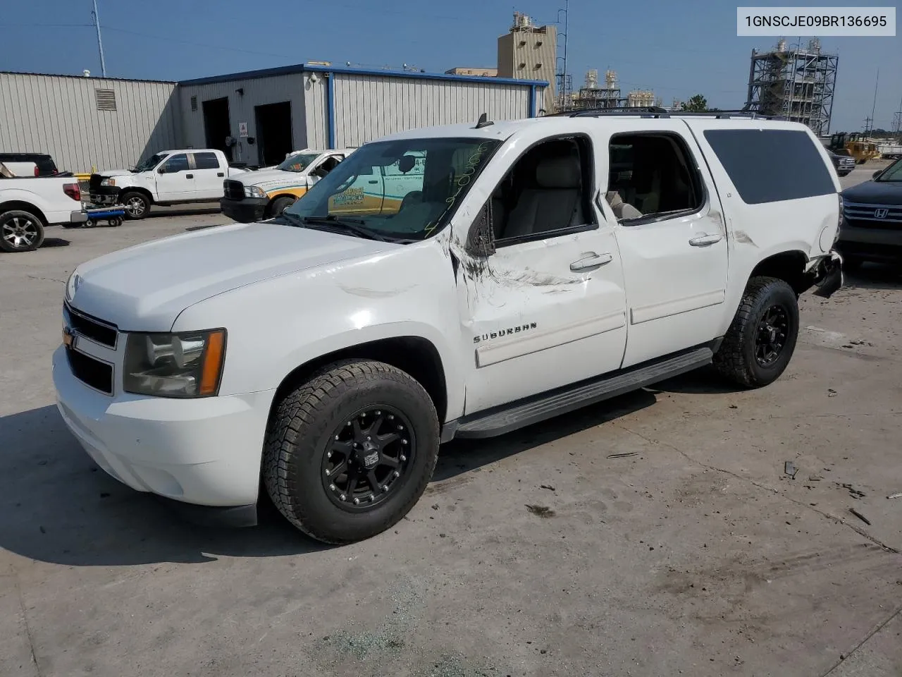 2011 Chevrolet Suburban C1500 Lt VIN: 1GNSCJE09BR136695 Lot: 66501914