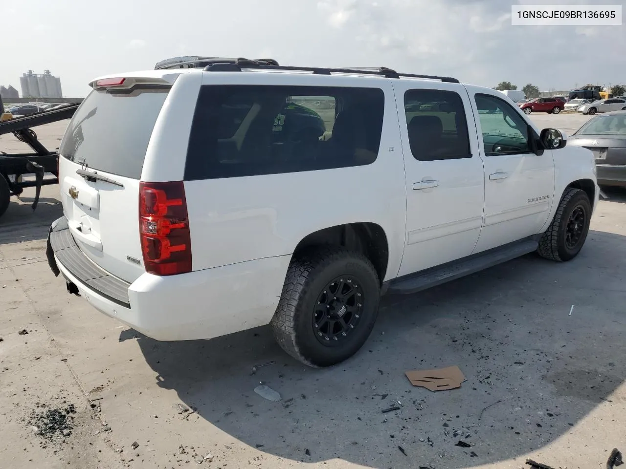 2011 Chevrolet Suburban C1500 Lt VIN: 1GNSCJE09BR136695 Lot: 66501914