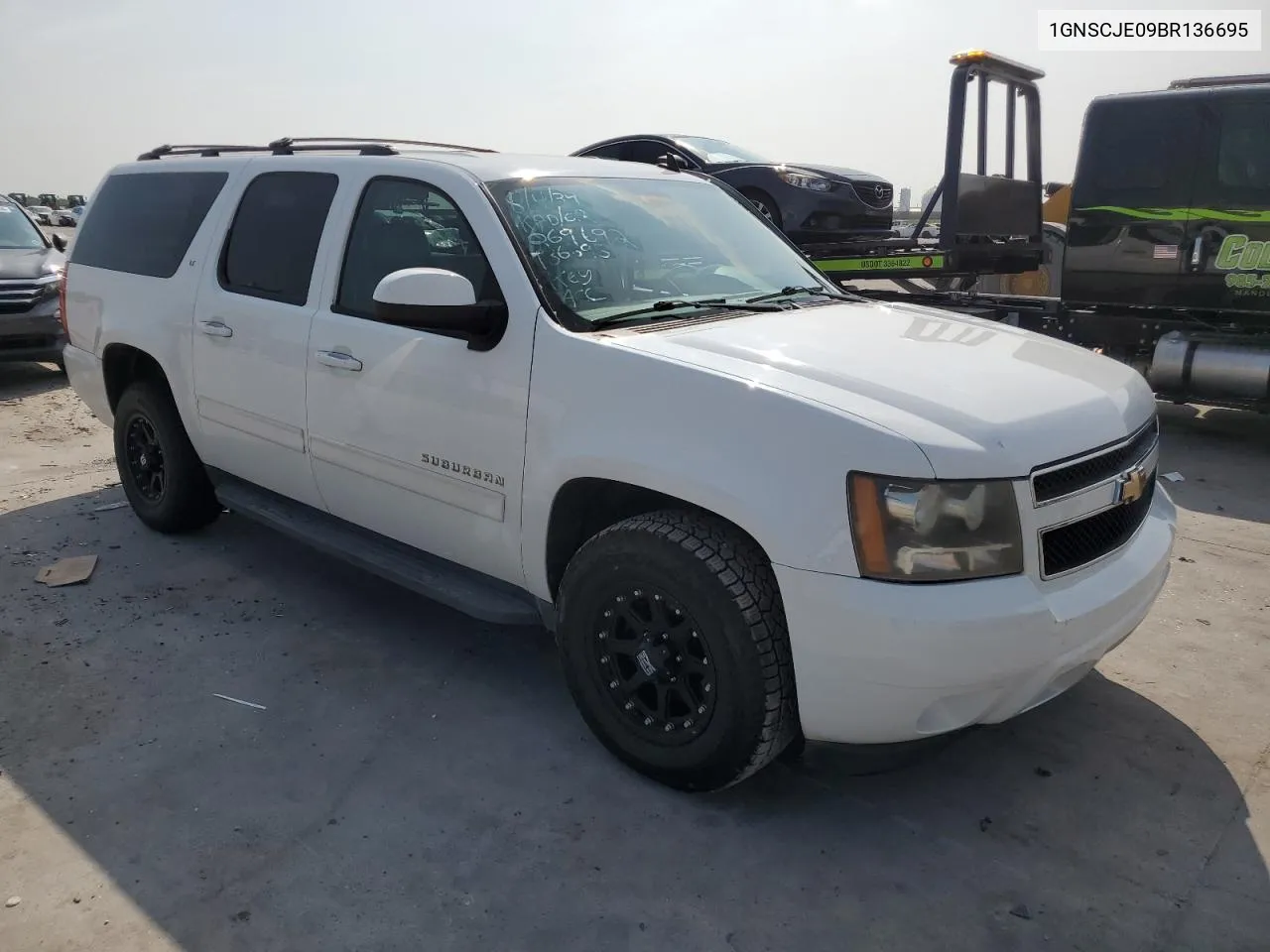 2011 Chevrolet Suburban C1500 Lt VIN: 1GNSCJE09BR136695 Lot: 66501914