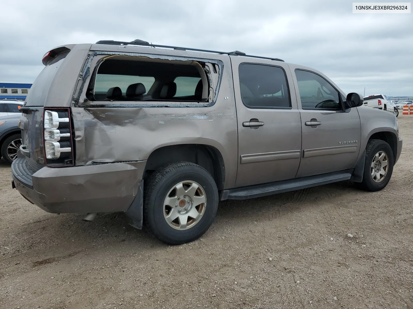 2011 Chevrolet Suburban K1500 Lt VIN: 1GNSKJE3XBR296324 Lot: 66679164