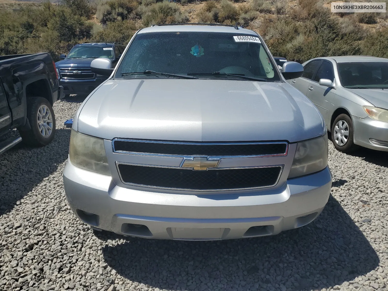 2011 Chevrolet Suburban K1500 Ls VIN: 1GNSKHE3XBR206663 Lot: 66809484