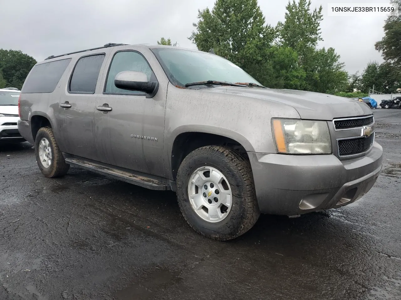 1GNSKJE33BR115659 2011 Chevrolet Suburban K1500 Lt