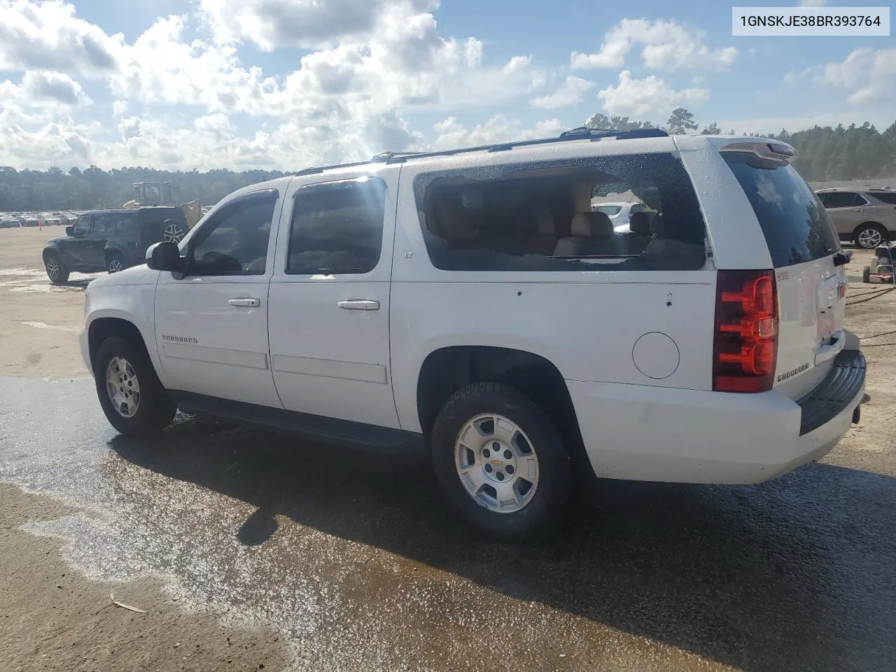 2011 Chevrolet Suburban K1500 Lt VIN: 1GNSKJE38BR393764 Lot: 72767814