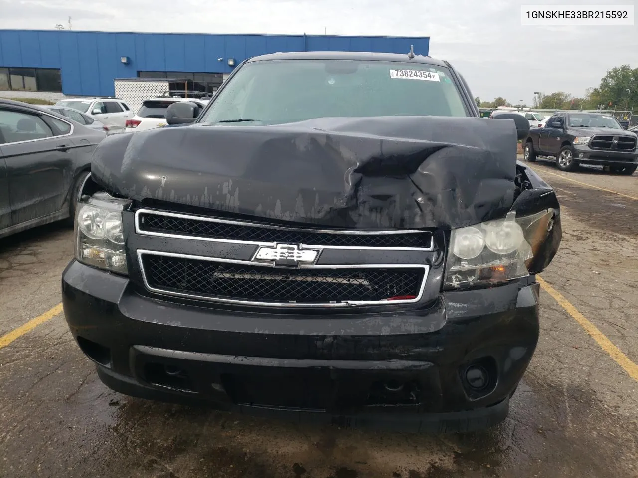 2011 Chevrolet Suburban K1500 Ls VIN: 1GNSKHE33BR215592 Lot: 73824354