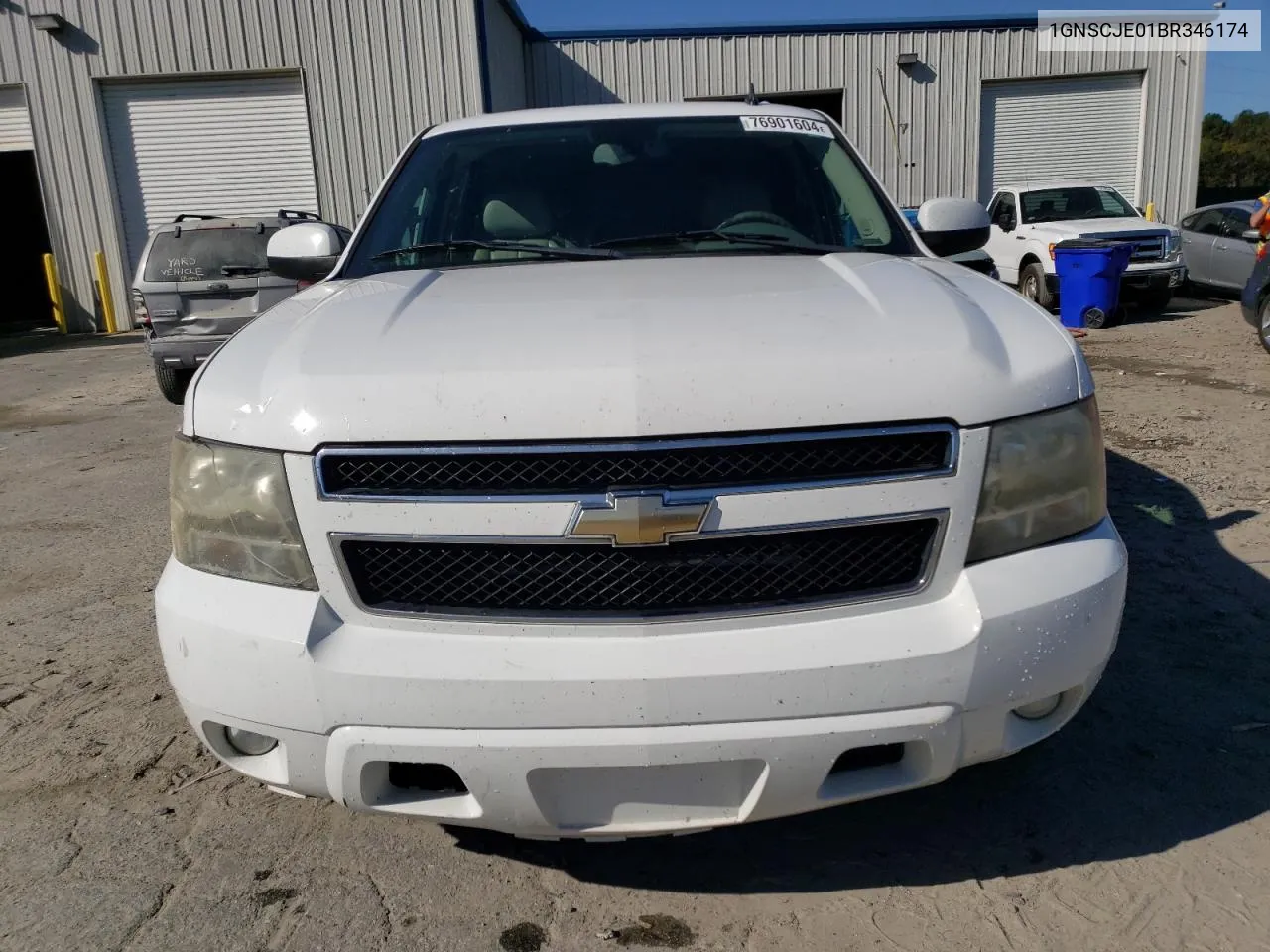 1GNSCJE01BR346174 2011 Chevrolet Suburban C1500 Lt