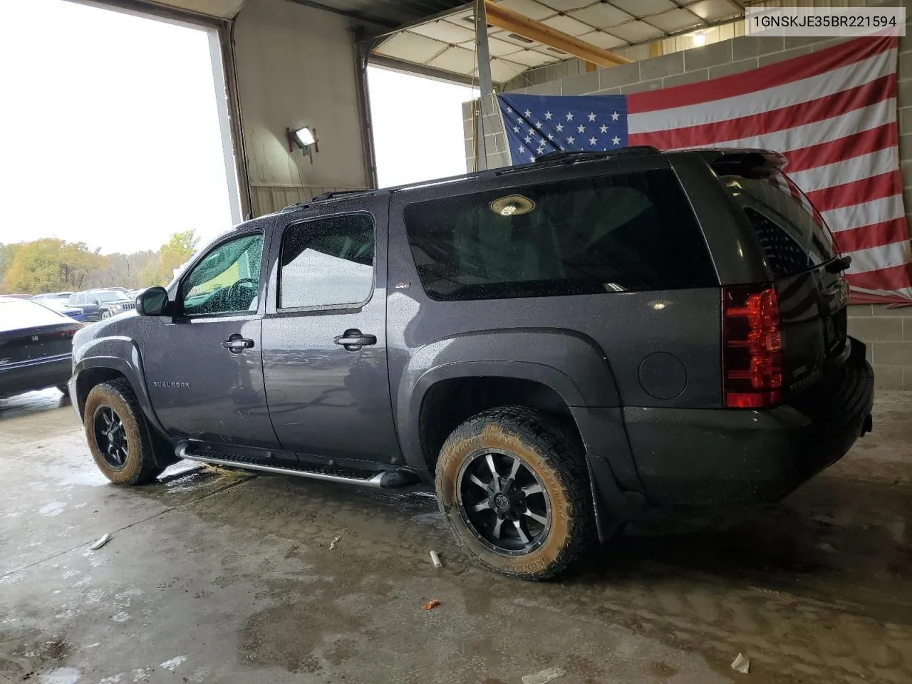 2011 Chevrolet Suburban K1500 Lt VIN: 1GNSKJE35BR221594 Lot: 77645584