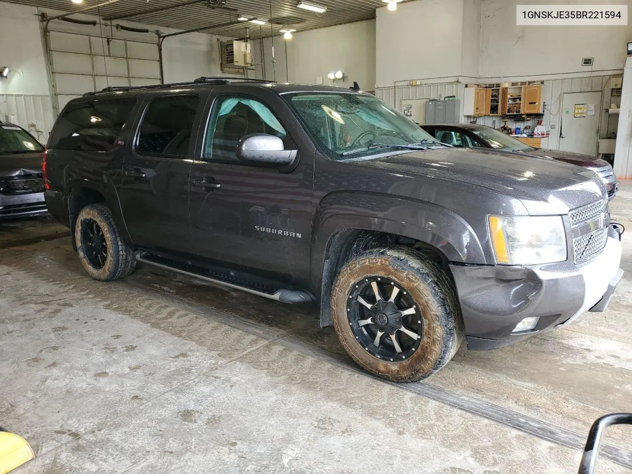 2011 Chevrolet Suburban K1500 Lt VIN: 1GNSKJE35BR221594 Lot: 77645584