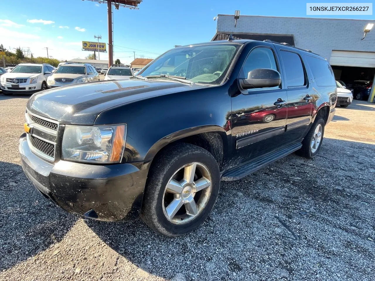 2012 Chevrolet Suburban K1500 Lt VIN: 1GNSKJE7XCR266227 Lot: 80846144