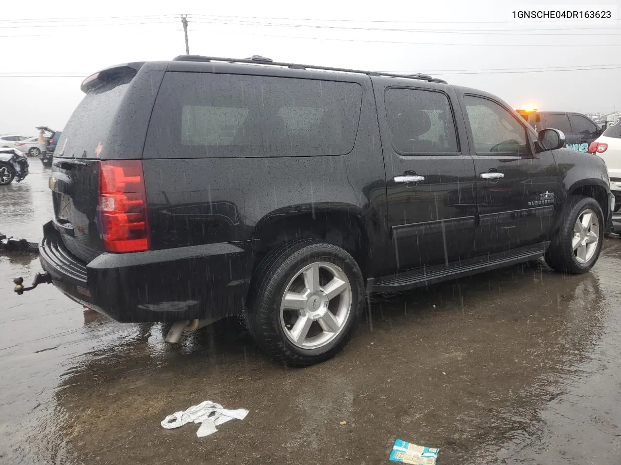 2013 Chevrolet Suburban C1500 Ls VIN: 1GNSCHE04DR163623 Lot: 73391624